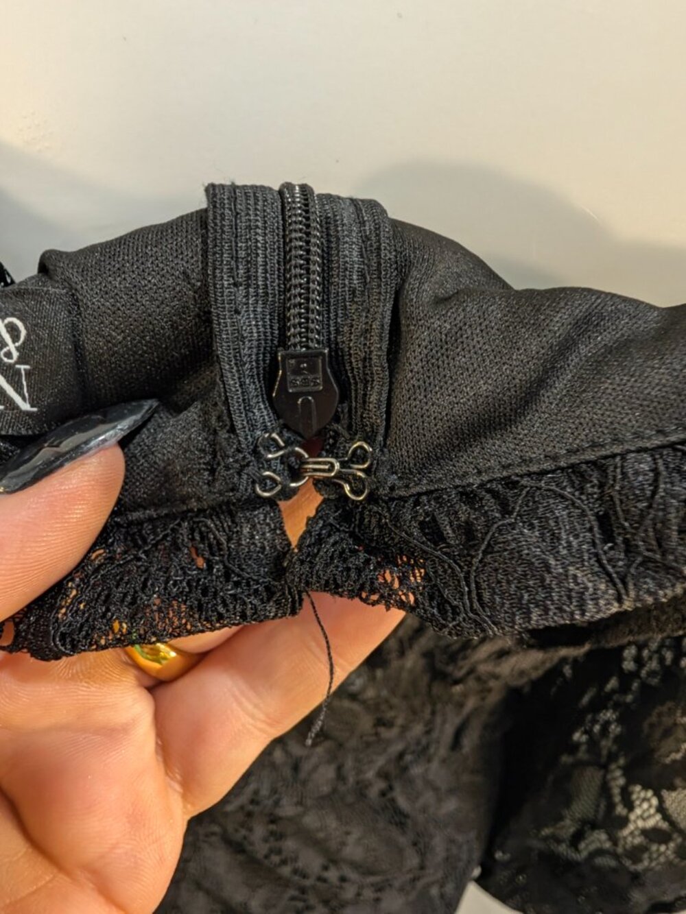 New York & Company Black Lace Dress XXL Sheer Midriff Long Sleeve Cocktail NWOT - Picture 16 of 16